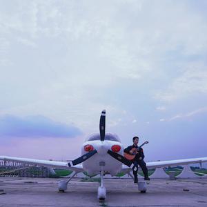 美女被人草人视频在线看
